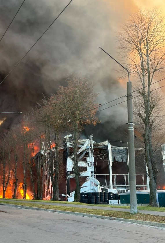 Враг совершил массированную атаку на Львов: покажи последствия