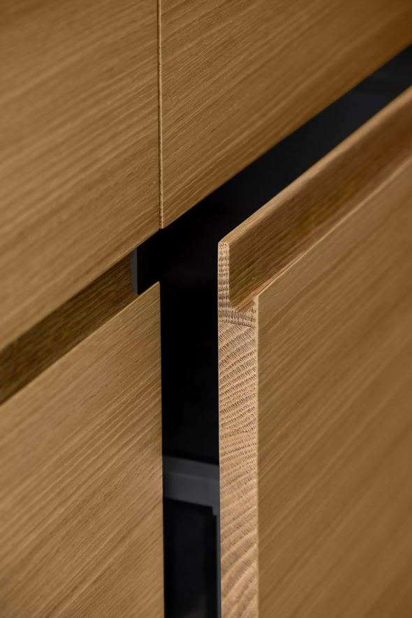 Родзинка у фурнітурі: як оновити кухню і не робити ремонт 