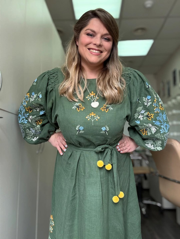 У новорічному благодійному спецвипуску "Танці з зірками. Рух до життя" на паркет вийдуть стендап-комік Василь Байдак, ветеранка Руслана Данілкіна та ведуча "Сніданку з 1+1" Неля Шовкопляс