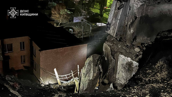 Кількість загиблих внаслідок атаки РФ на Київ зросла до двох