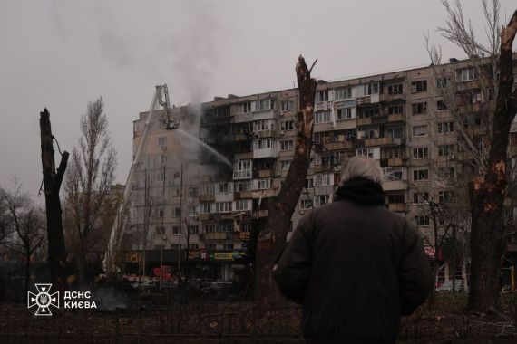 РФ нанесла массированный удар по Киеву и области: десятки раненых и трое погибших - Владимир Зеленский