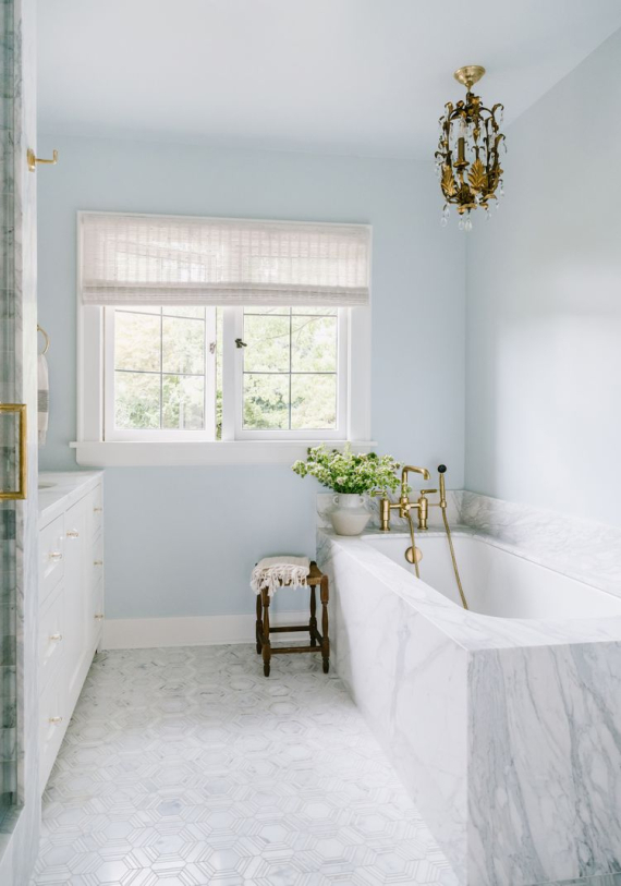 Дизайнери дали свої порад, як правильно вибрати ідеальну плитку  