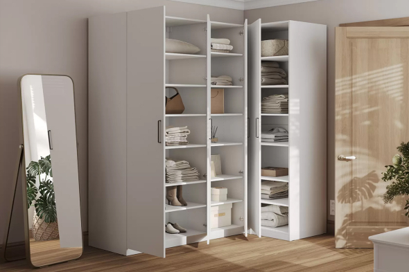 В интернет-магазине Taburetka.ua представлен огромный каталог шкафов-купе и классических распашных под любой бюджет