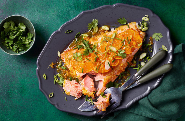 Глазурований лосось в мандариновому соку