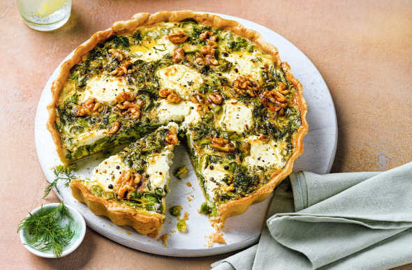 Кіш з солоною бринзою і зеленню