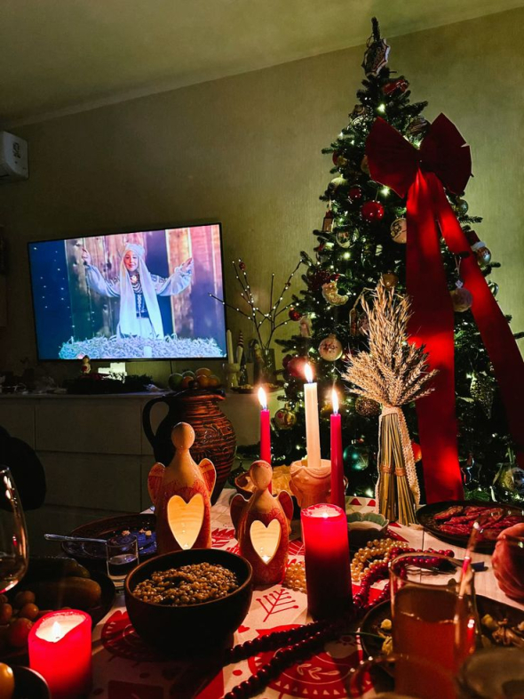 Різдво-2025: головні традиції святкування, що зробити в цей день та як провести, якщо доводиться святкувати на самоті