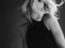 Екатерина Кузнецова показала чувственную фотосессию в черно-белом стиле