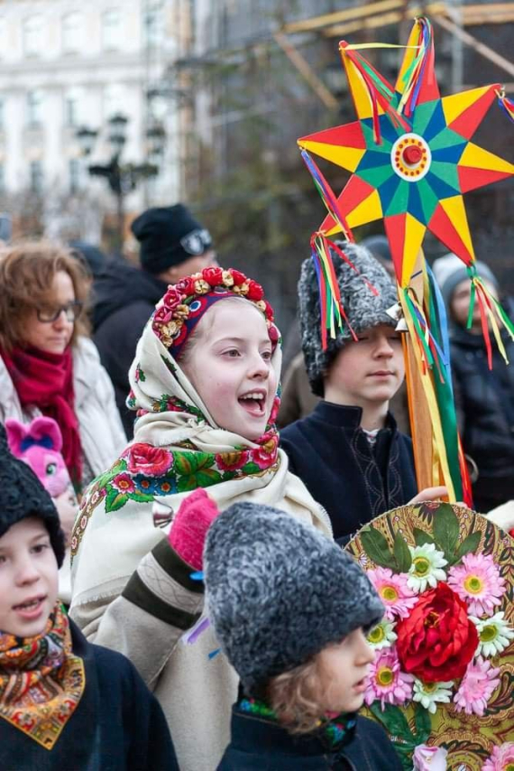 Колядки короткі для дітей: найтепліша добірка віршів, які легко вивчити до Різдва