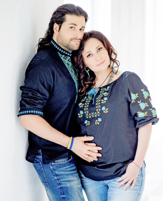 Елена Мозговая сказала, что гордится мужем-военным Аксельродом