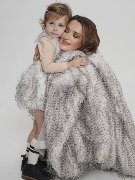 Могилевская впервые показала лицо младшей дочери