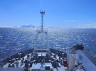 Океанографи на борту криголама проводять пошук морських теплових хвиль