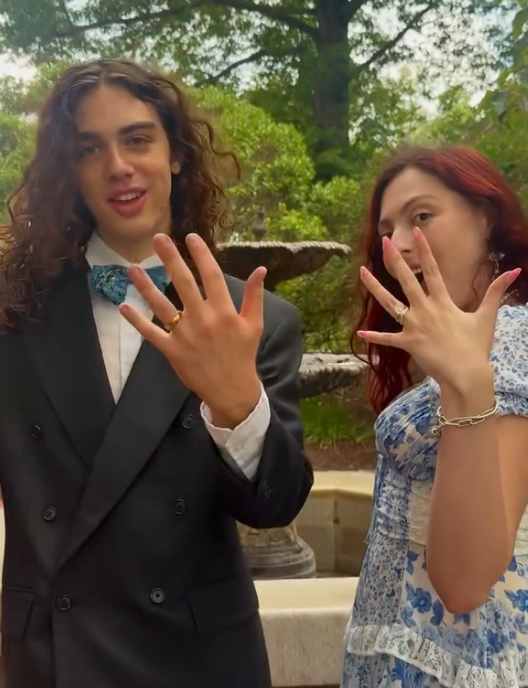 Маша Полякова с любимым