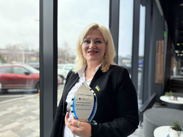  Наталія Горьова, директорка Канівського медичного центру первинної медико-санітарної допомоги - здобула перемогу з проєктом "Енергоефективне освітлення Канівського медичного центру"