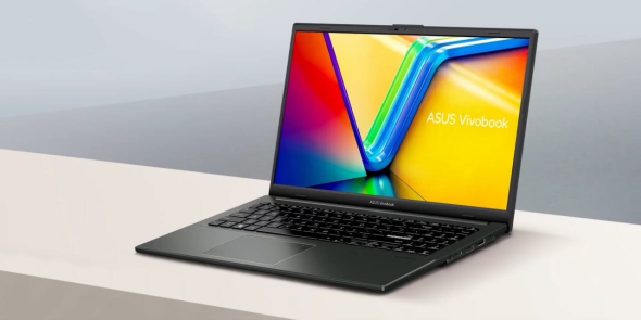 На сайте "Фокстрот" есть разделы, где можно ввести модель устройства и получить информацию о серийном номере