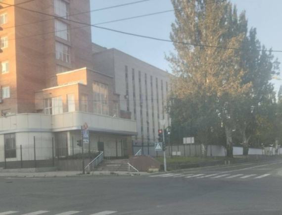 Де живуть співробітники ФСБ РФ у Донецьку 