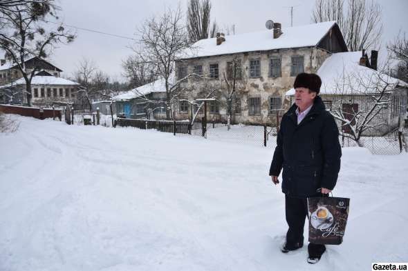 Староста Олександр Максимов 18 років був сільським головою. 17 січня 2016 року  став першим в країні обраним старостою. За нього проголосували 78,5% виборців.