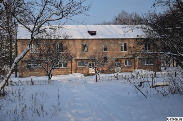 Здание ирдынской амбулатории. На втором этаже поселковый совет от Белозерской территориальной общины.
