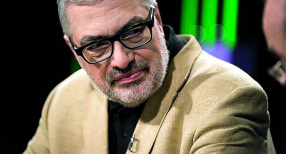 Павло ФЕЛЬГЕНГАУЕР, 65 років, російський біолог, журналіст, військовий оглядач. Народився 6 грудня 1951-го в Москві. Закінчив біологічний факультет Московського державного університету. Кандидат наук із 1987 року. Займався молекулярною біологією. Після розпаду СРСР пішов у журналістику. Працював у ”Независимой газете”, ”Сегодня”. Із 1999 року виступає як незалежний військовий оглядач і аналітик. Авторські матеріали виходять на сторінках газети The Moscow Times, ”Новой газеты”, радіостанції ”Эхо Москвы”. Співпрацює з американською неурядовою організацією The Jamestown Foundation. Її мета – інформувати політиків про тенденції в закритих суспільствах, що стратегічно важливі для США. Указом президента РФ Бориса Єльцина від 2 лютого 1993-го нагороджений медаллю ”Захисника вільної Росії” – за участь у придушенні серпневого путчу 1991 року. Одружений. Виховав прийомну дочку Тетяну. Вона працює ведучою на радіостанції ”Эхо Москвы”