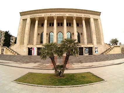 Драматический театр в Баку