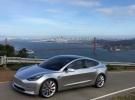 Tesla Model 3: спереди