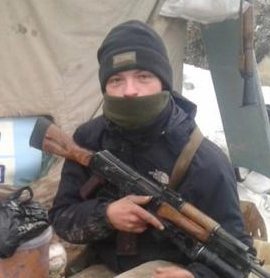 Сергій Мокренко одразу після Майдану пішов служити на Донбас добровольцем. Пройшов Іловайський котел. Загинув на Світлодарській дузі
