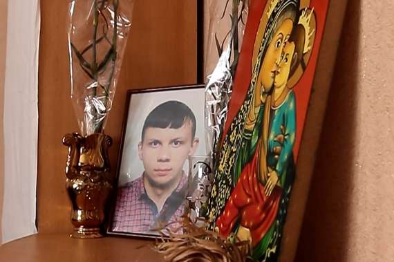 Прощание с Тарасом Старошевським, самым молодым погибшим на шахте "Степова", село Муроване, Сокальский район, Львовская область, 3 марта 2017
