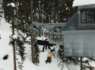 Лыжник провисел 10 минут без штанов на подьемнике в Колорадо, США