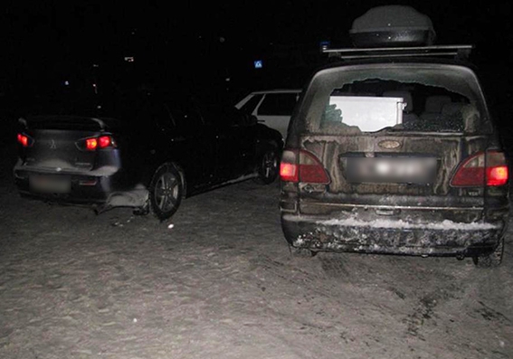 автомобіль Ford Galaxy обстріляли з пневматичного пістолета на трасі Житомир-Чернівці