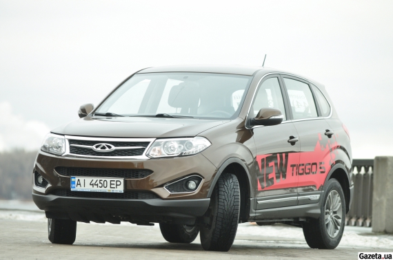 Китайский кроссовер Chery Tiggo 5 имеет самобытный дизайн. Он не напоминает модели других производителей