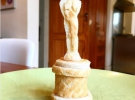 Тато робить скульптури з хліба для доньки, яка страждає на харчову алергію
