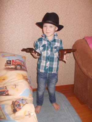 4-летний Станислав Лысенко из поселка Катеринополь Черкасской области имеет опухоль ствола головного мозга
