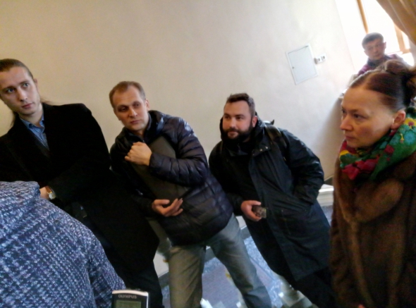 Уволенные работники Нацоперы передали обращение министру культуры Евгению Нищуку об отмене закона 955-VIII