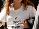 Новый звездный тренд - футболки с феминстськимы надписями