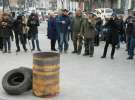 Вінницькі активісти вимагають у Вінницької обласної ради ухвалити звернення на підтримку торгової блокади