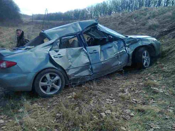 Водій вижив після зіткнення з потягом