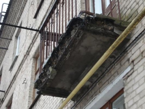 Аварийное состояние балконов в Киеве может привести к трагическим последствиям.