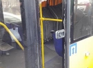 Выдавленое стекло в дверях троллейбуса