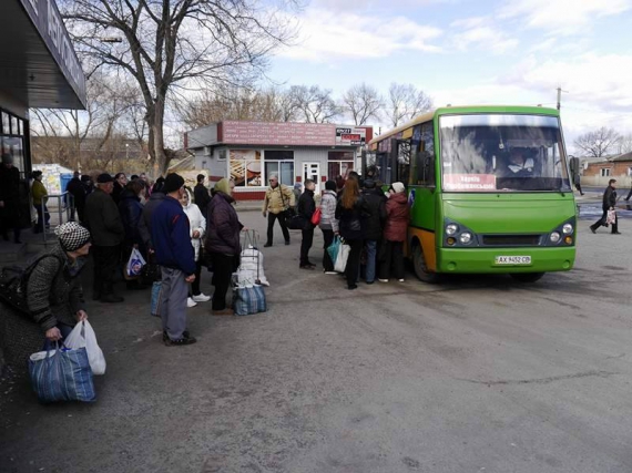 Прямого автобуса из Харькова или Змиева до Балаклее нет