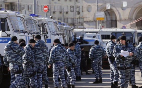 Российские силовики готовятся к разгону протестов утром