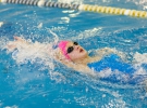 Чтобы преодолеть страх перед водой, достаточно нескольких занятий в теплом бассейне. 