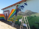 Татьяна Герн разрисовывает стены домов в Южной Африке