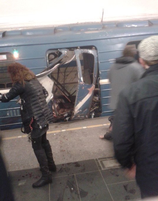 Один з вибухів стався у вагоні метро на станції "Сінна площа"