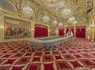 Елисейский дворец служит официальной резиденцией французкого президента 