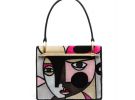Бренд Prada представив колекцію аксесуарів Pre-Fall 2017