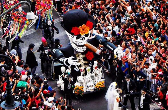 Карнавал в Мехико 1 ноября 2016 года