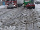 Непогода в Харькове: повалено более 700 деревьев, обесточены тысячи домов
