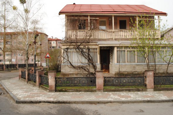 Дом в Ереванском квартале Славутича