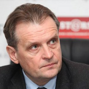 Леонид Козаченко входит во фракцию "Блок Петра Порошенко". Он возглавляет подкомитет в парламентском комитете по вопросам аграрной политики 