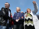 Петра Симоненко облили кефиром на митинге 1 мая 2015 года
