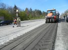 дорожники строят часть дороги от поселка Стрижавка до города Калиновка на трассе международного значения